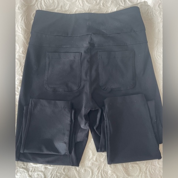 3 pair of Avalanche outdoor supply company yoga pants - Picture 6 of 9